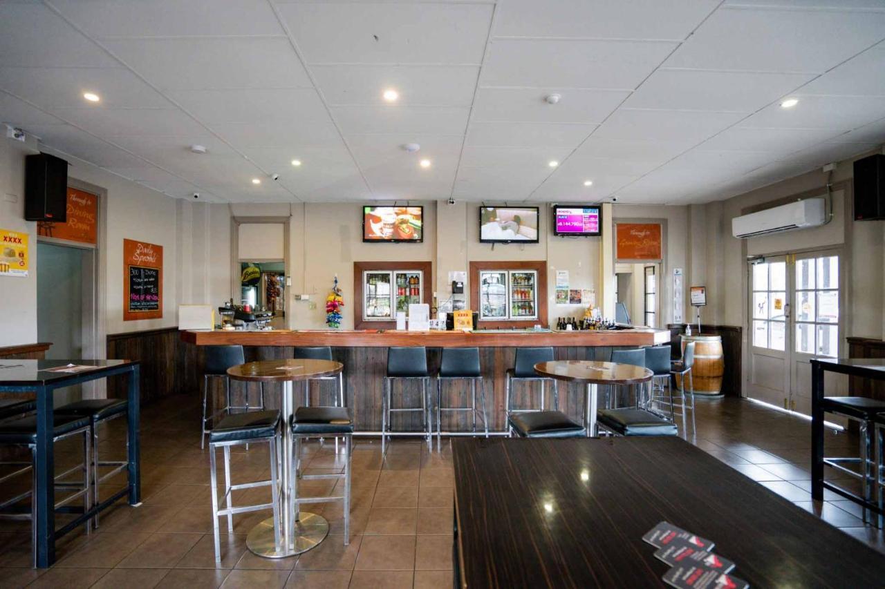 Commercial Hotel Clermont Ngoại thất bức ảnh